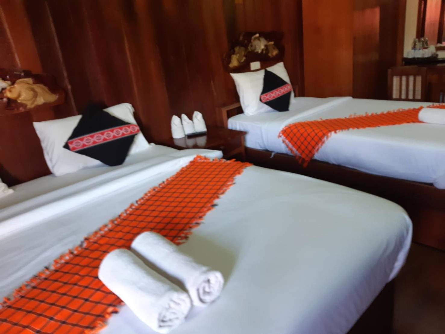 Mitkhoonyoum Hotel Ban Khun Yuam Екстер'єр фото