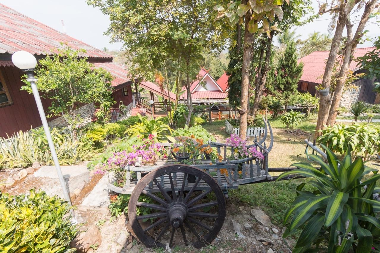 Mitkhoonyoum Hotel Ban Khun Yuam Екстер'єр фото