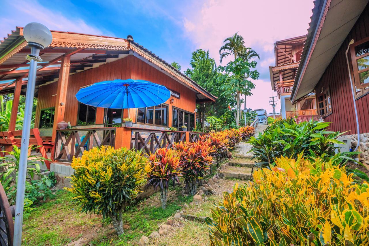 Mitkhoonyoum Hotel Ban Khun Yuam Екстер'єр фото