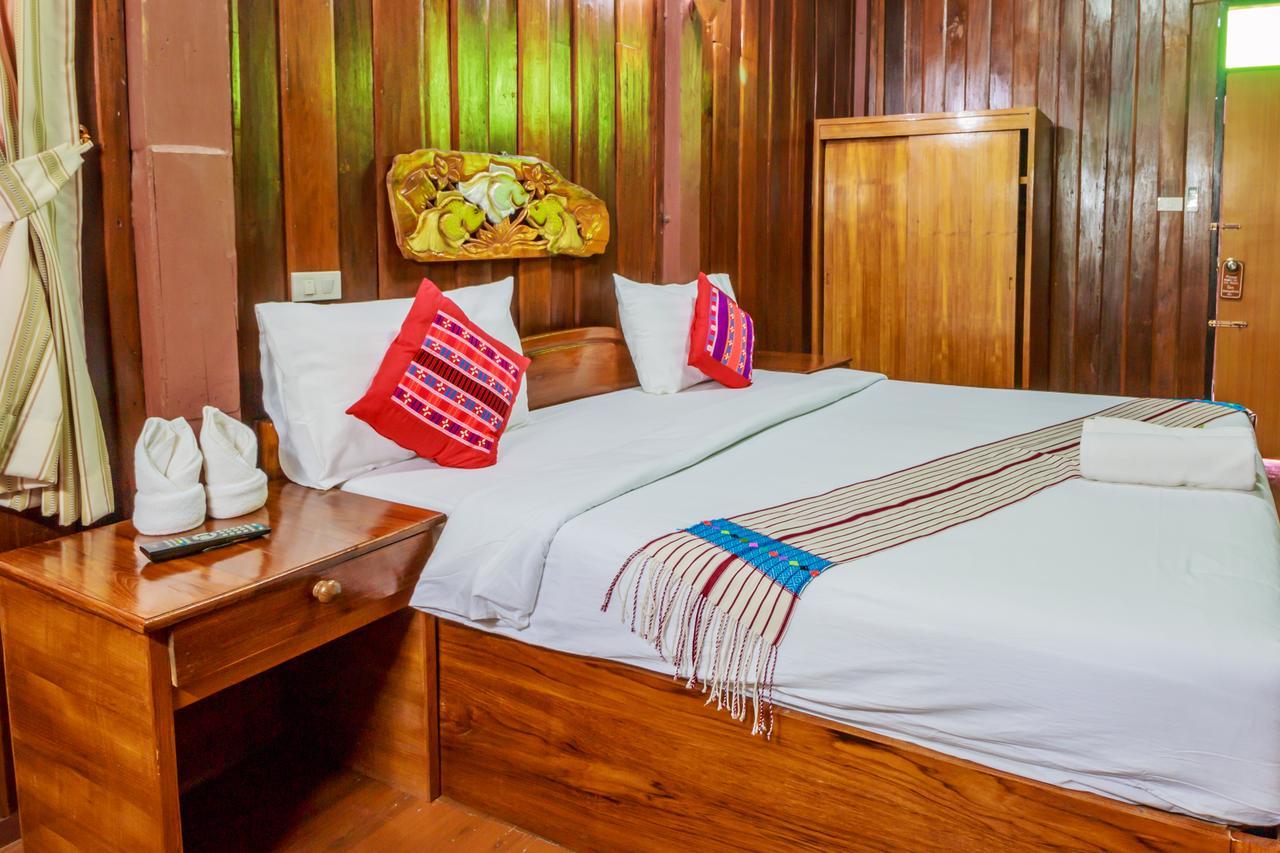 Mitkhoonyoum Hotel Ban Khun Yuam Екстер'єр фото