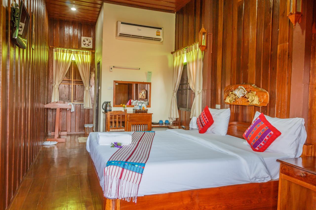 Mitkhoonyoum Hotel Ban Khun Yuam Екстер'єр фото
